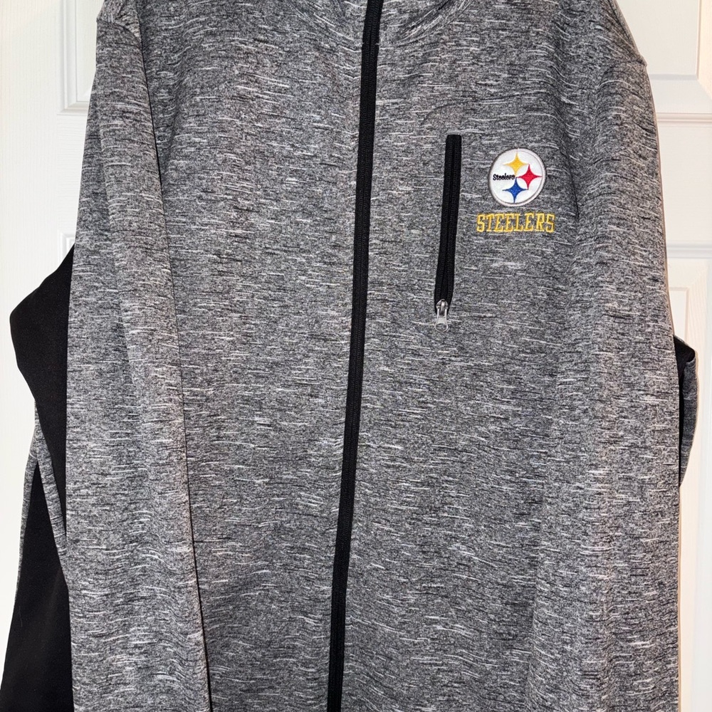 NFL Gray and Black Steelers sweatshirt Jacket XL